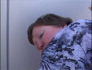 XTime Vod: Ogromny gruby milf jebanie w dupę