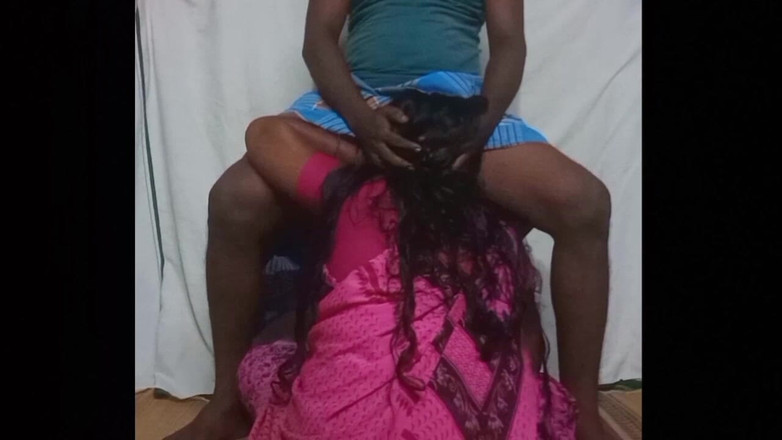 Desi Sathiya: Tamil desi hemmafru het avsugning by hemlagad