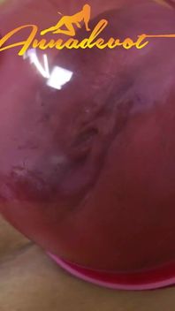 Shaved Pussy Pumped up - That's Just Horny I Can Tell You When the Shaved Pussy Is Inflated Nicely with Negative Pressure