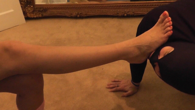 DanielleMaye: Toe Sucking Slave