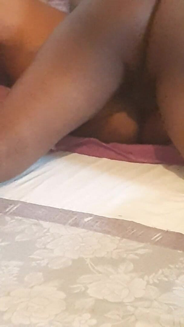 Sex and cum inside: Jan se corre dos veces en el coño de Janet