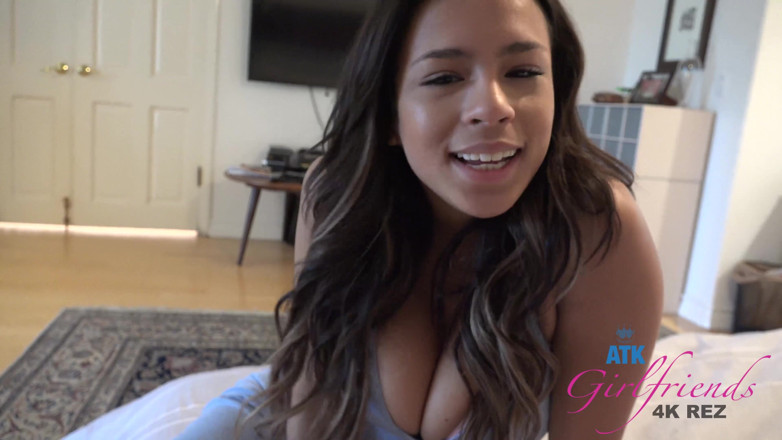 ATK Fans (Girlfriends): Autumn shows off her new dress and her perfect body