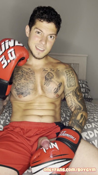 Boxing Cum with No Hands