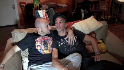 FRENCH STRAIGHT BOYS FUCKING GAY: Genç pullu delikanlı wih nseakers tarafından sert kullanılıyor