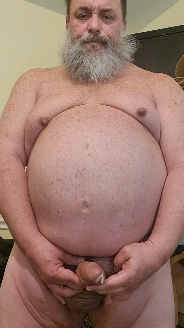 GeneWadexxx: Üvey baba ayı cumartesi günü dölünü yalıyor