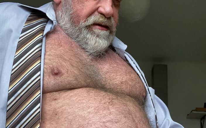 Exhibitionistman: Corné avec cravate