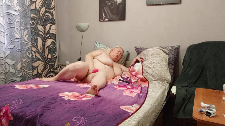 Zona901: Stiefmutter fickt sich mit spielzeug in die muschi