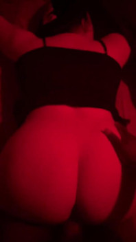 Une femme infidèle se tape son meilleur ami
