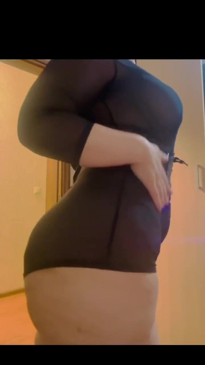 KarmenMilf: Gaun Baru