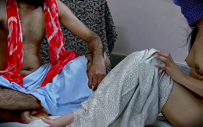 Desifilmy45: Nua na frente de Tantrik Baba para apostas, filme completo...