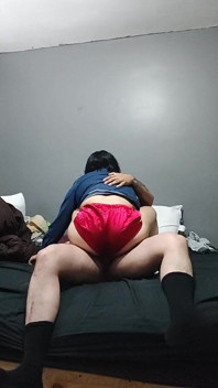 Pantaloni scurți roșii sexy din satin