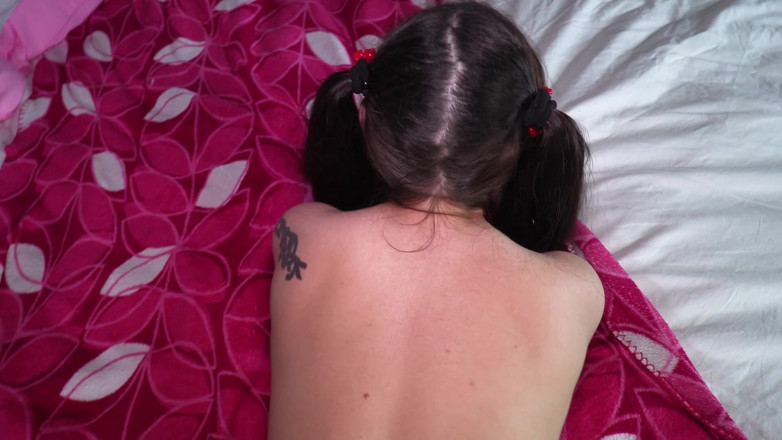 Teenytaboo: 배다른아빠의 공을 빼내는 거유 의붓딸 티파 퀸