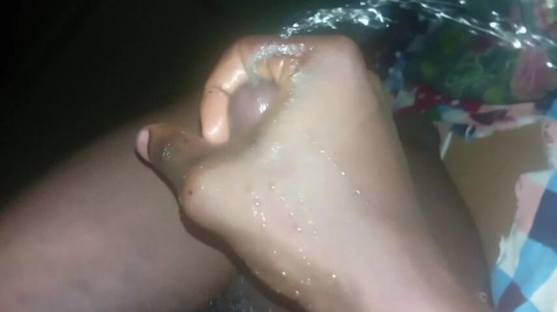 Africatrans: Il Ladyboy Grosso Cazzo Ha Bisogno Di Un Buco.