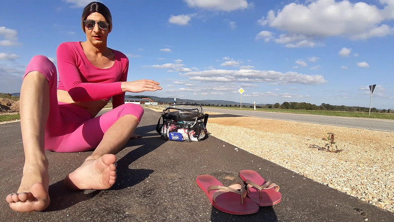 sweetfeet29: Sokaklarda ayak ve tabanlar