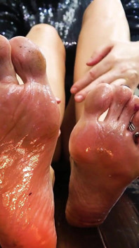 Dirty Foot Humiliation Femdom