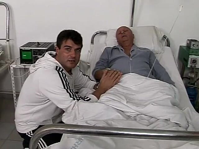 The Hunter Collection: Una scopata a tre in ospedale per un'infermiera che ama...