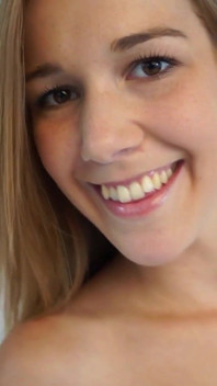 Casting Alexis Crystal