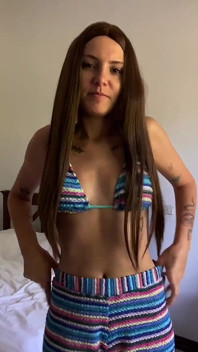 Instead of Pay for the Haircut, She Asked for My Cum, and I Filled Her Mouth