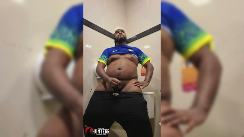TheBlacKHunterr: I Couldn't Stand It and Came a Lot in the...