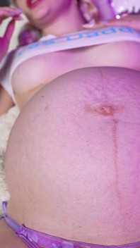 Embarazada de padrastro, ¡quiero más! Mi barriga es tan grande