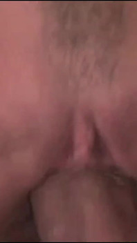 Sborro sulla mia figa