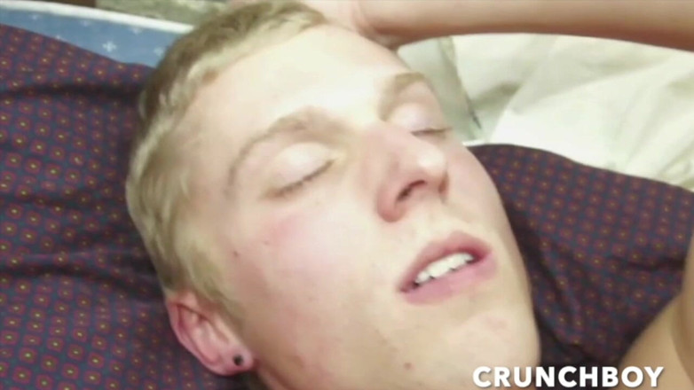 Fun raw sex with straight curious: Niesamowite gorące wideo porno z twinks jebanie bez siodła po...