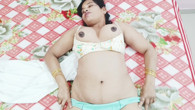 Telugu honey lips: Indische grote borsten stiefmoeder romantische schoonzoop, Telugu vuile praat, deel 1