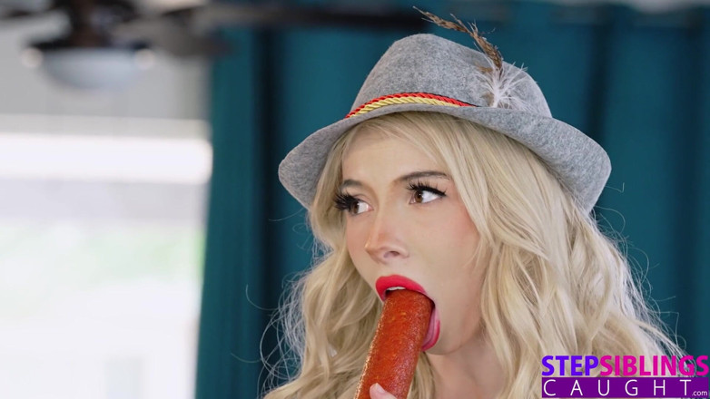 StepSiblings Caught: Octobre 2022, Saveur du mois Kenzie Reeves