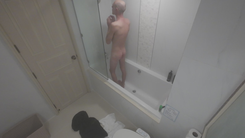 Big dick dadddy: กล้องอาบน้ําลับจับได้ว่าฉันสัมผัสตัวเอง