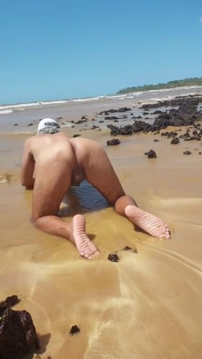 Ladysilvas: Ladysilva plajda çıplak