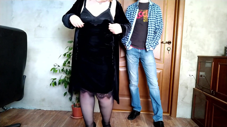 OurFetishLife: Privind o mamă sexy superbă masturbându-se