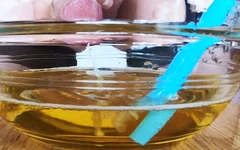 더러운 오줌과 정액 한 그릇, 맛있는