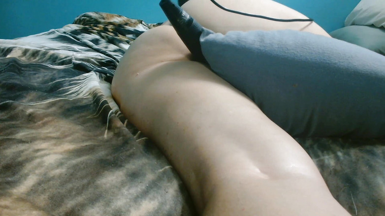 Bellaboo: Caliente madrastra almohada follando mientras vibrador en el coño tiene...