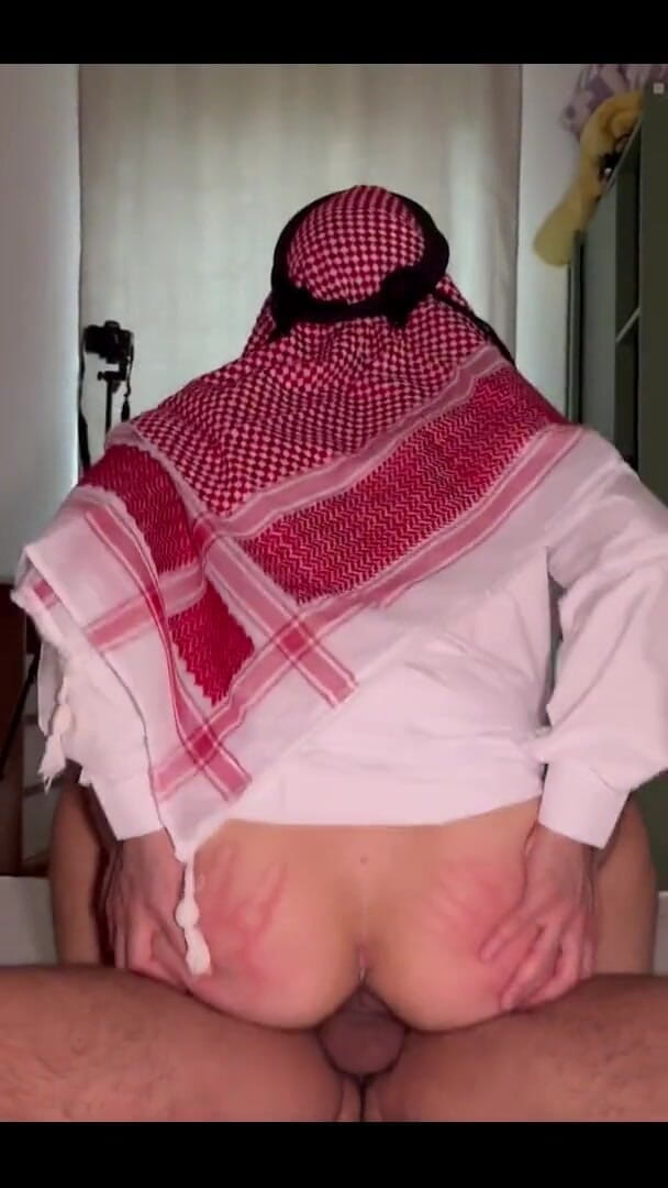 Massive daddy xxx: Sheik knullas av stor styvfar