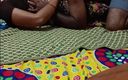 Sexy Sindu: Güney Hindistanlı güzel bir evli kadın şehvetli bir şekilde sikişiyor