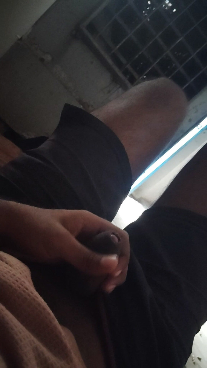 Xxxboyengi: Il grande cazzo di deshi il ragazzo indiano si masturba