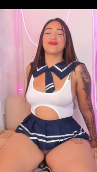 Il Mio Grosso Culo È Controllato Da Un Fan in Diretta Su Tiktok