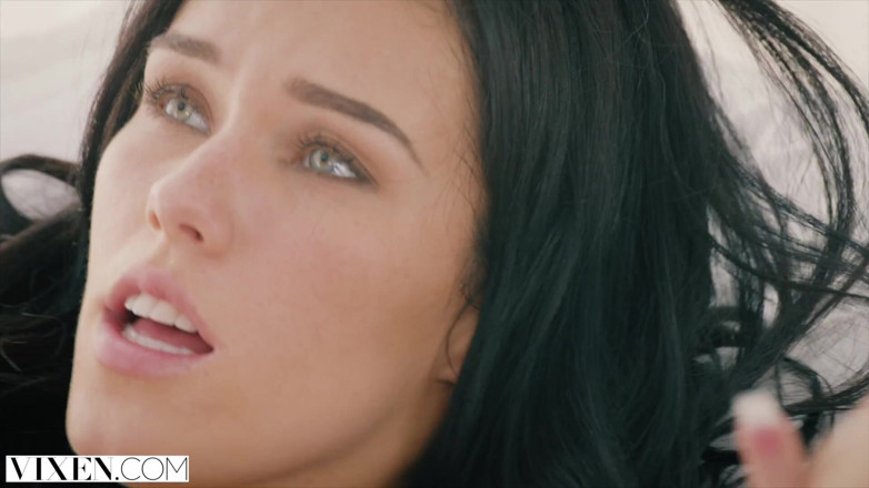 Vixen: VIXEN - Megan Rain dostane anální lekce
