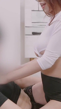 Bos wanita miang menelan setiap titisan