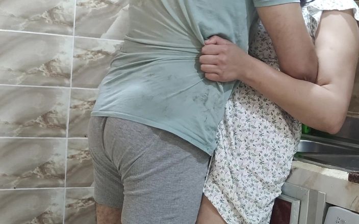Salma Arab: Sex arabische stiefcousin sharmotta salma