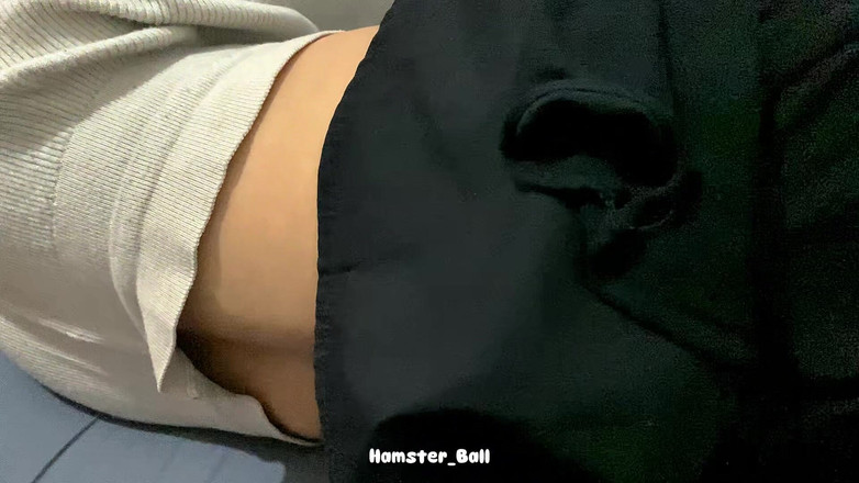 Hamster_Ball: Мешая моей 18+ мусульманской сводной сестре в ее комнате