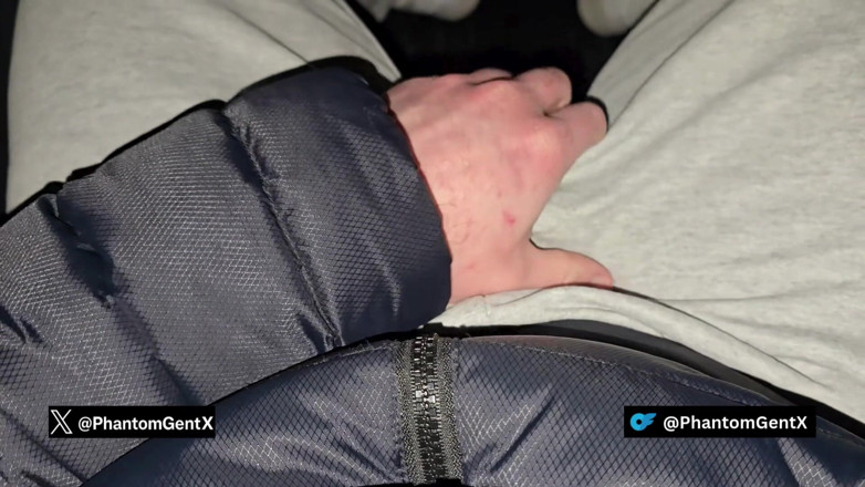 PhantomGentX: グレーの前立腺液を塗ったドイツの少年、CKが車の中でオナニーし、太った射精まで - PhantomGentX
