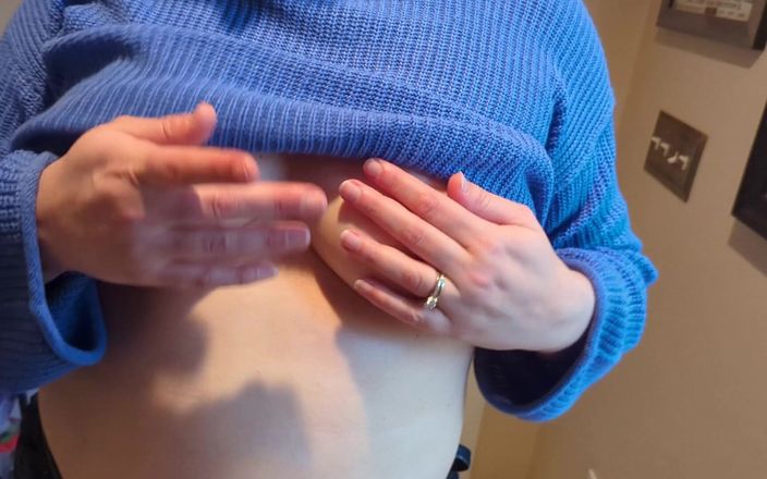 Always Fun No Pants: Hotwife Comes Home to Locked Cuck After Midday Date!