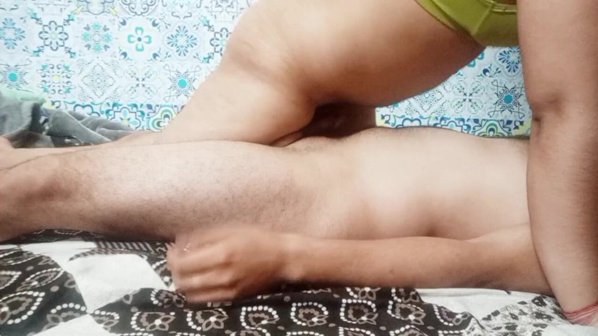 Bhabhi's video of fucking went viral (Carry with cane) Bhabhi's video of fucking went viral (Carry with cane)