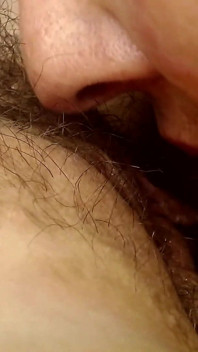极端特写 大阴唇 舔高潮 女同性恋