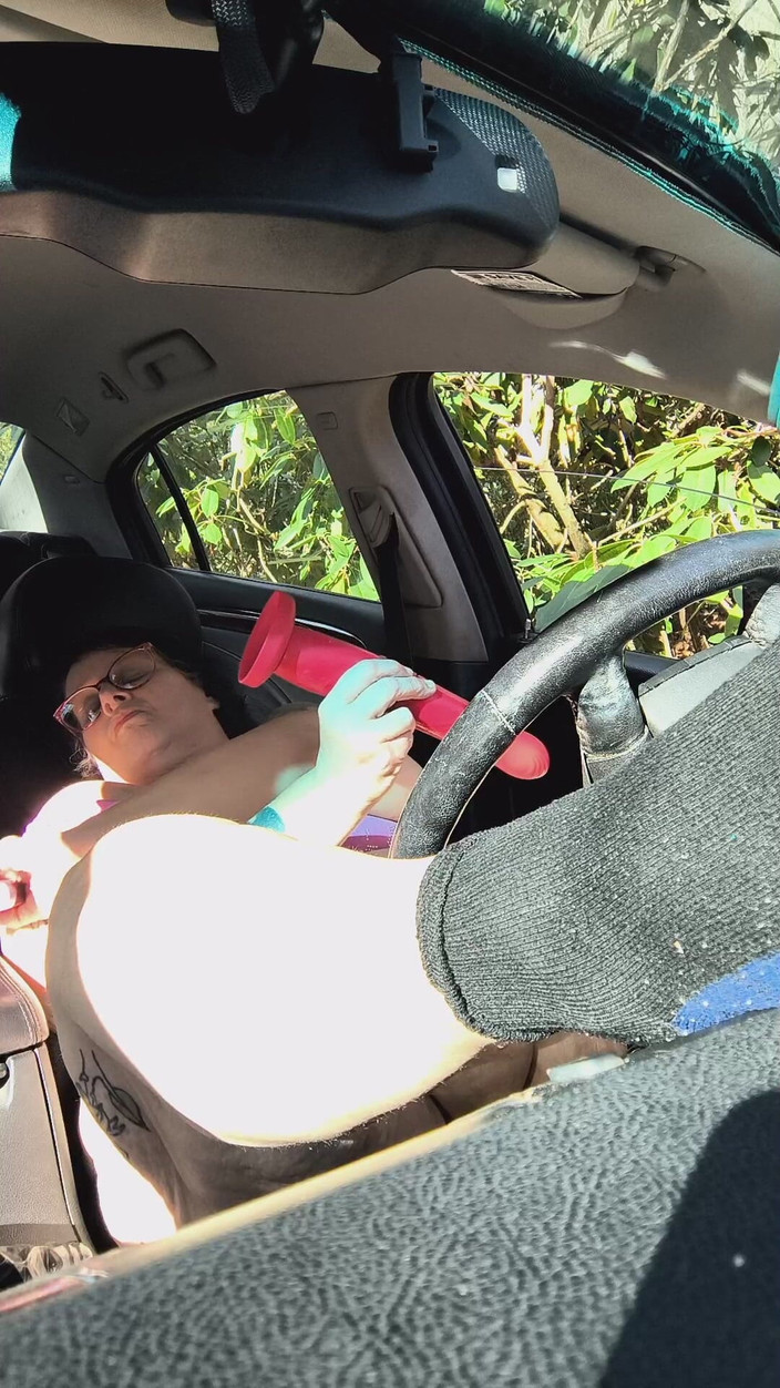 HerculesnVENUS: Грязное соблазнение, пока он наблюдает, как она накачивает киску, чтобы получить твердый скала его член