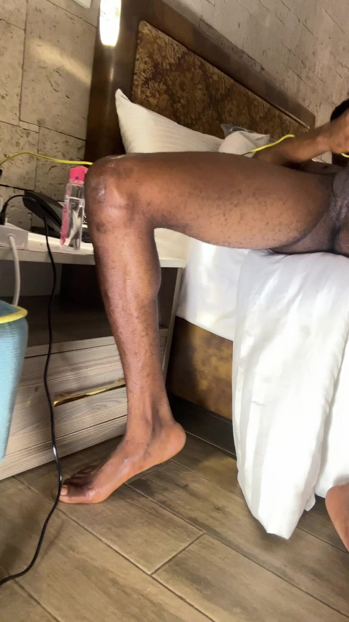 YungthugM: Heteroseksüel koç antrenmandan sonra beni sikiyor