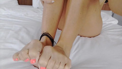 MissAnja_FH: Apertado cu e provocação descalça pov