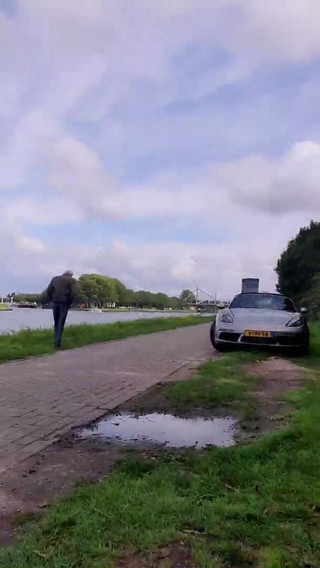 Slutboyben: Slutboyben cam4 expuesta públicamente en el área de crucero