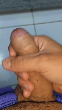 Big Dick Pumping Tree Cock Veins.